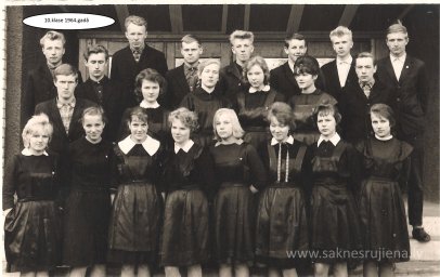 Rūjienas vidusskolas skolēni 1964.gadā