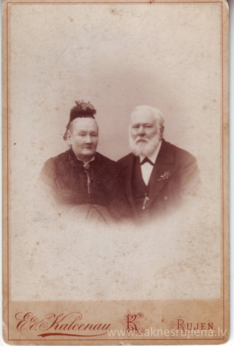 Par dziesmu svētkiem, ko trešā vasarsvētku dienā šogad Rūjenē svētīja