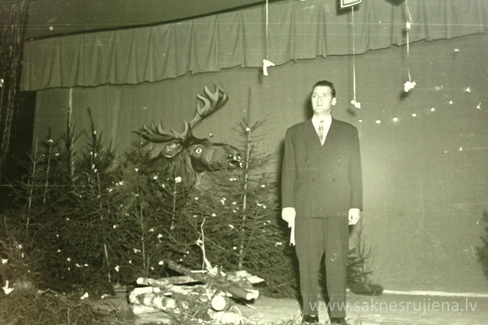 Rūjienas mednieku un mak&scaron;ķernieku Jaunā gada ballīte 1964.gadā - Foto №1285