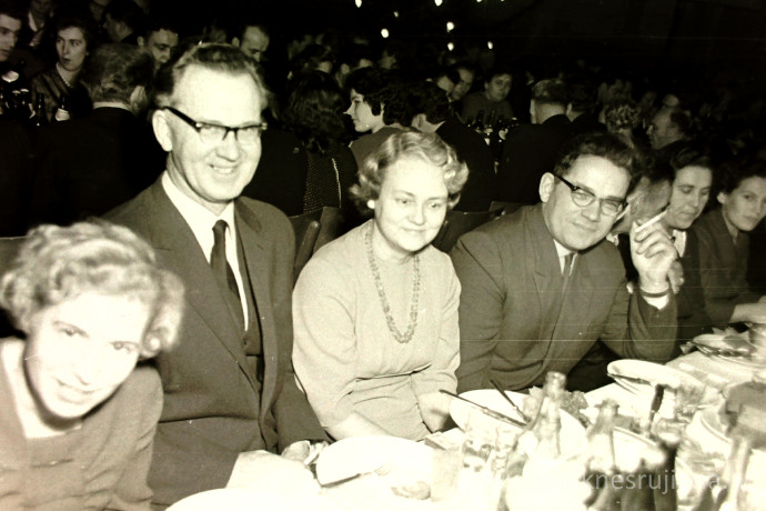 Rūjienas mednieku un mak&scaron;ķernieku Jaunā gada ballīte 1964.gadā - Foto №1293