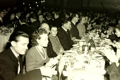 Rūjienas mednieku un mak&scaron;ķernieku Jaunā gada ballīte 1964.gadā - Foto №1323