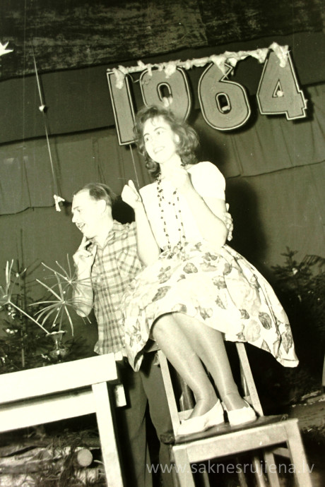 Rūjienas mednieku un mak&scaron;ķernieku Jaunā gada ballīte 1964.gadā - Foto №1280