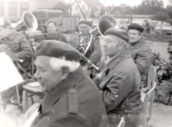 Ieskats Rūjienas pūtēju orķestrī - Foto №1226