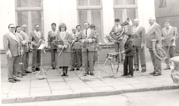 Ieskats Rūjienas pūtēju orķestrī - Foto №1219